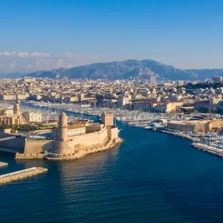 Du Cote Du Vieux Port & Mucem - مارسيليا